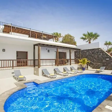 Puerto Del Carmen Sleeps 10 Pool Air Con Wifi *