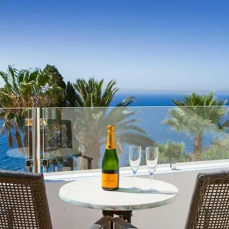 Puerto Del Carmen Sleeps 10 Pool Air Con Wifi * Puerto del Carmen (Lanzarote)