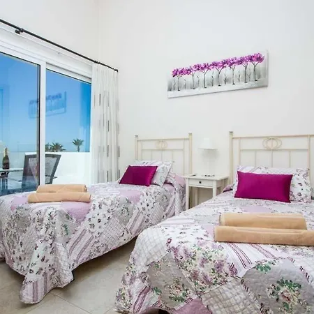 Puerto Del Carmen Sleeps 10 Pool Air Con Wifi * Пуэрто дель Кармен